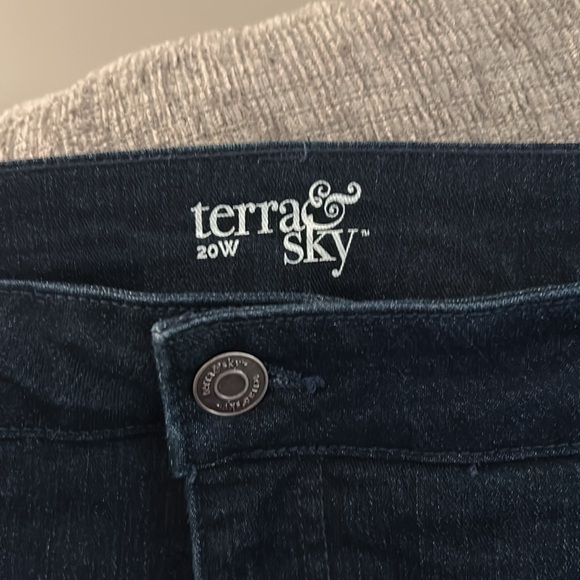 Jeans 👖 - Picture 2 of 7